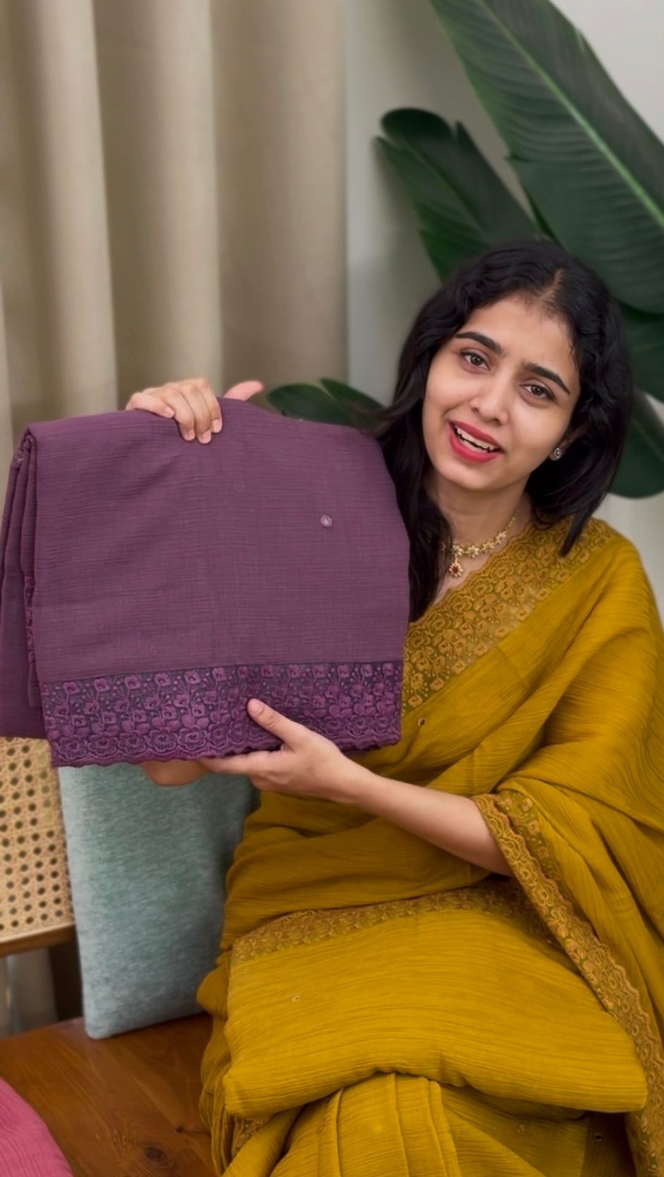 HANSIKA MULBERRY WINE: PREMIUM CRUSHED CREPE SAREE