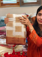 AHANA SQUARE:PREMIUM GEORGETTE BANARASI SAREE - aurimo.inAHANA SQUARE:PREMIUM GEORGETTE BANARASI SAREE