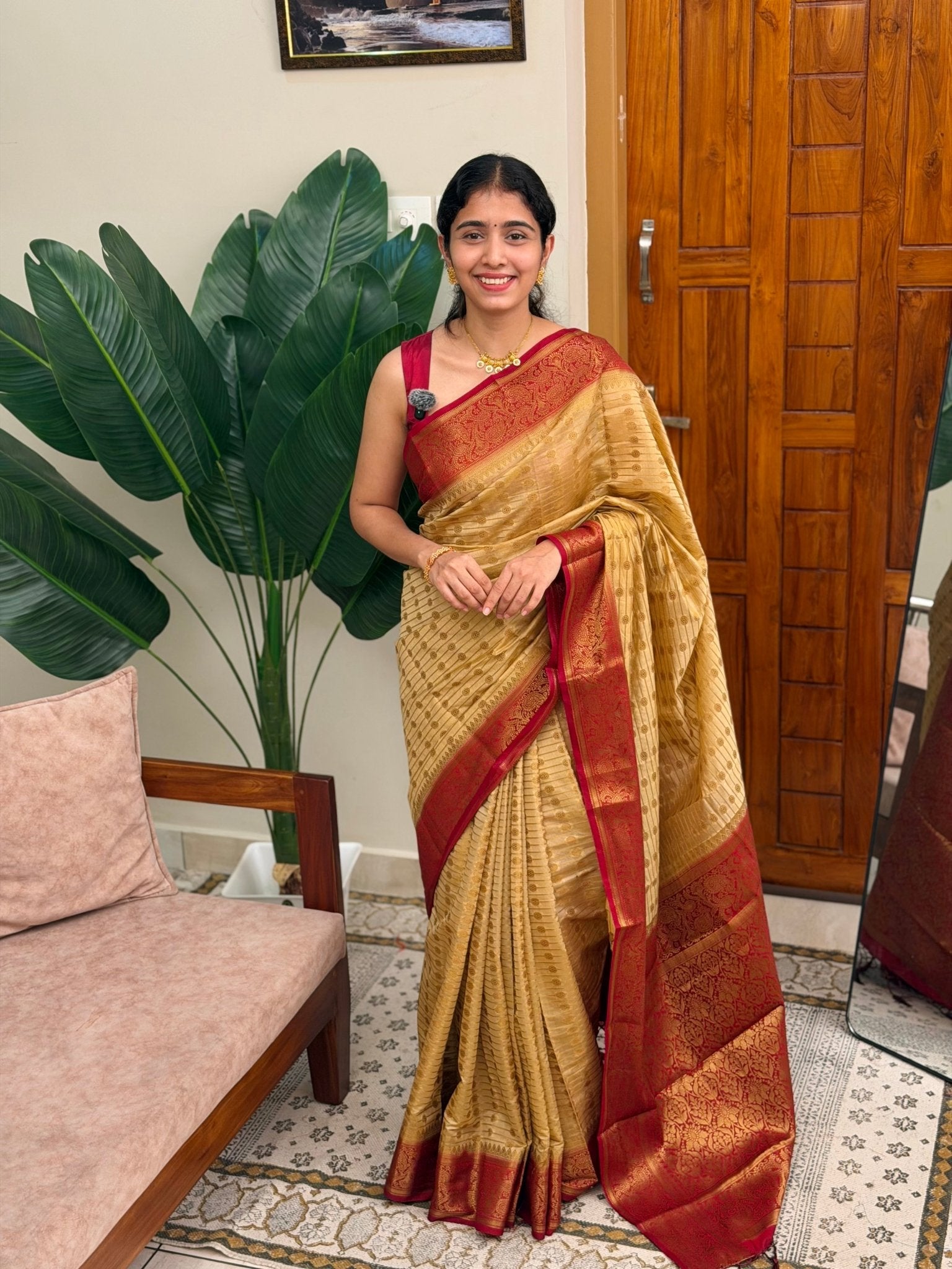 ARUNA:SEMI BANARASI SAREE - aurimo.inARUNA:SEMI BANARASI SAREE