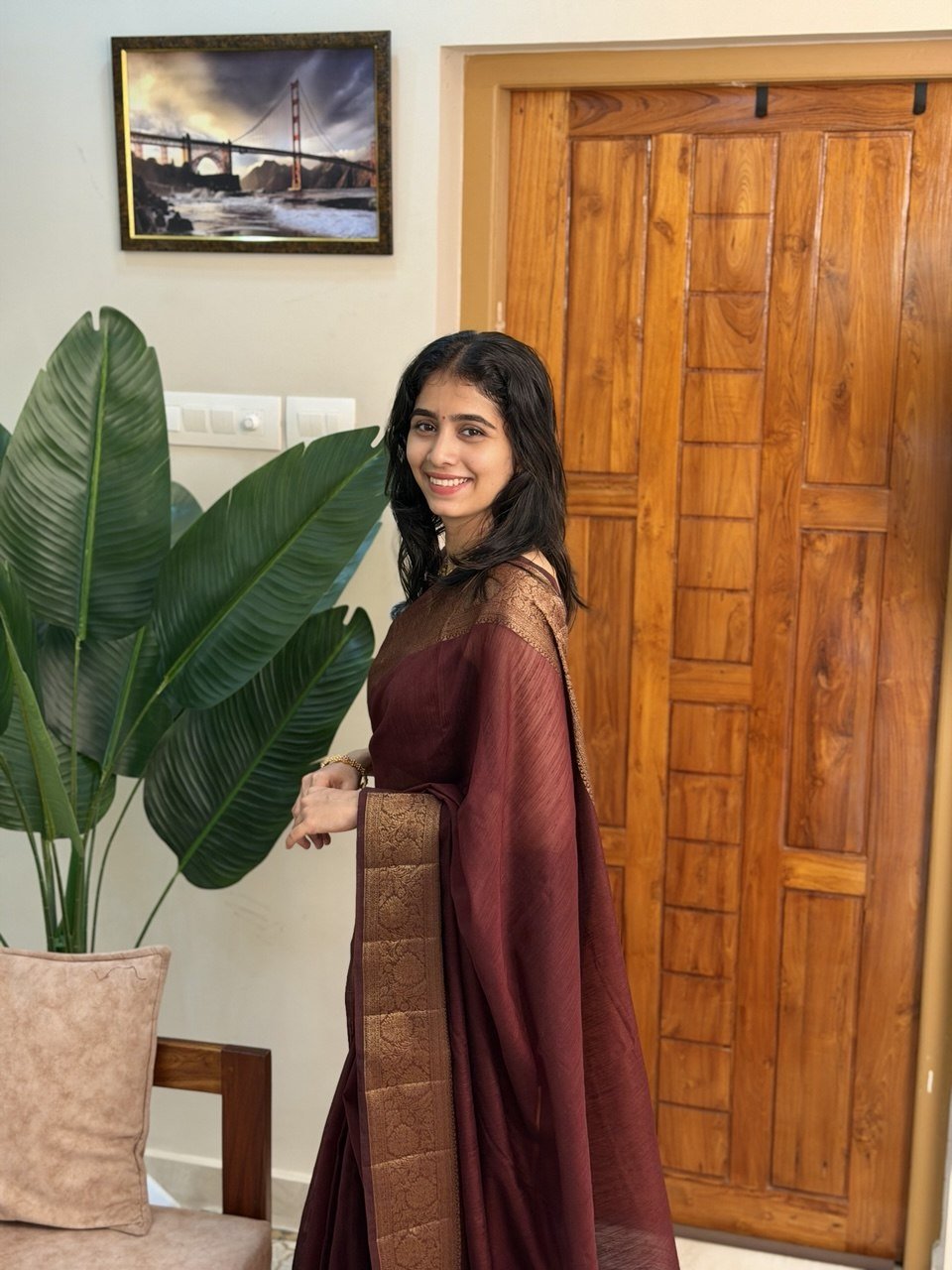 BHAMA BROWN:PREMIUM LINEN JUTE SAREE - aurimo.inBHAMA BROWN:PREMIUM LINEN JUTE SAREE
