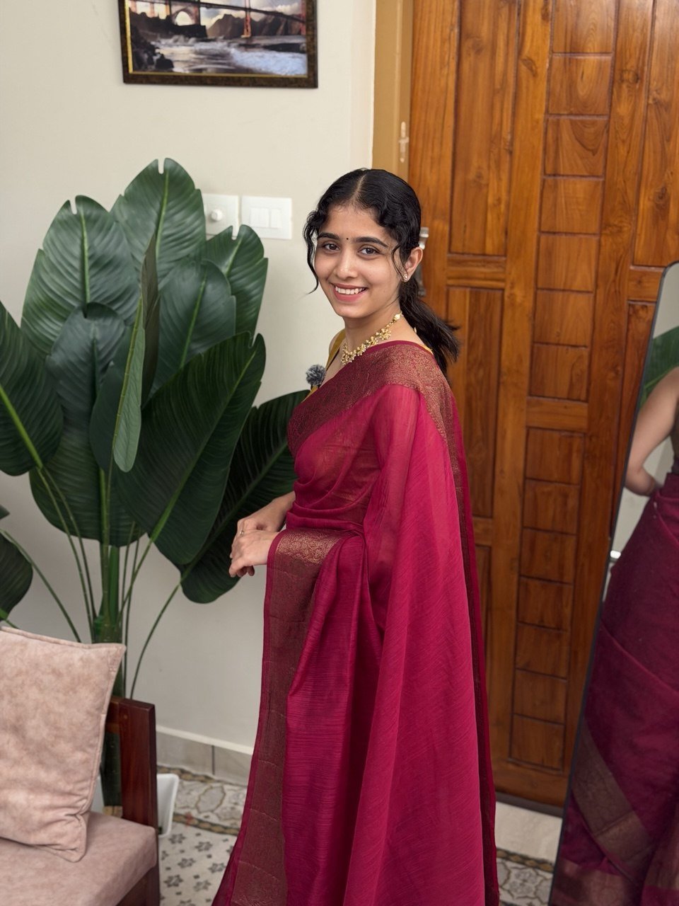 BHAMA MAGENTA:PREMIUM LINEN JUTE SAREE - aurimo.inBHAMA MAGENTA:PREMIUM LINEN JUTE SAREE