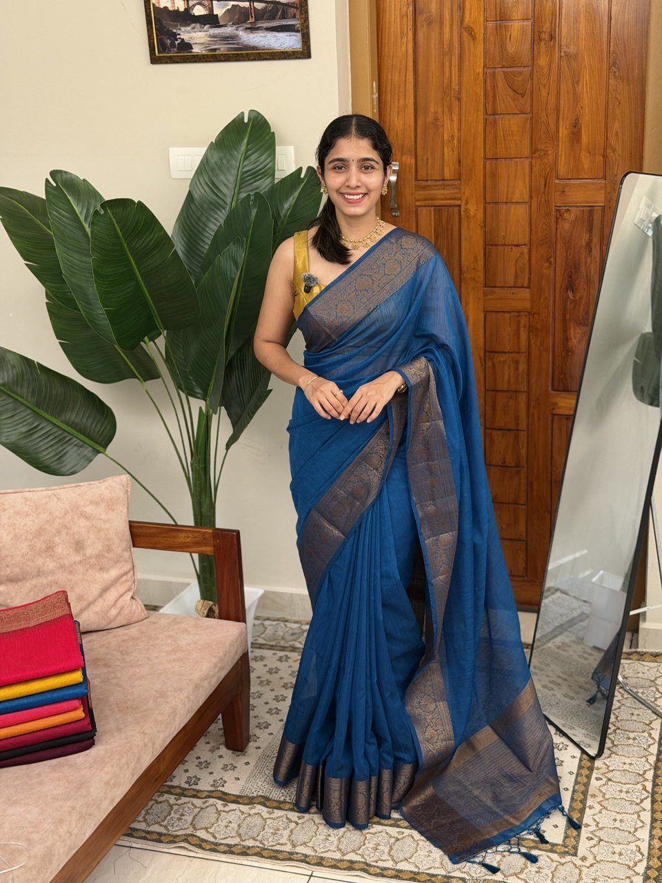 BHAMA PEACOCK BLUE:PREMIUM LINEN JUTE SAREE - aurimo.inBHAMA PEACOCK BLUE:PREMIUM LINEN JUTE SAREE