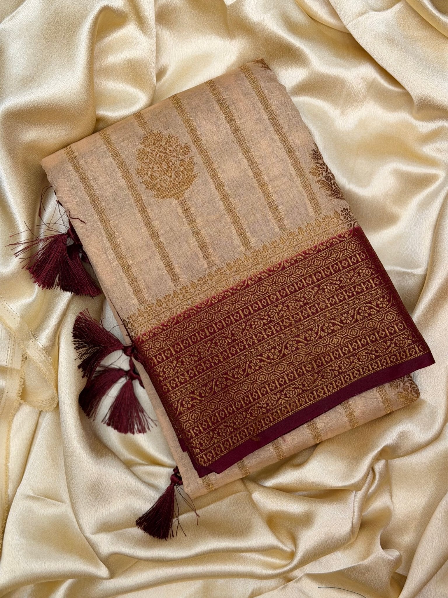 CHANDRA CHICKOO:SEMI BANARASI SAREE - aurimo.inCHANDRA CHICKOO:SEMI BANARASI SAREE