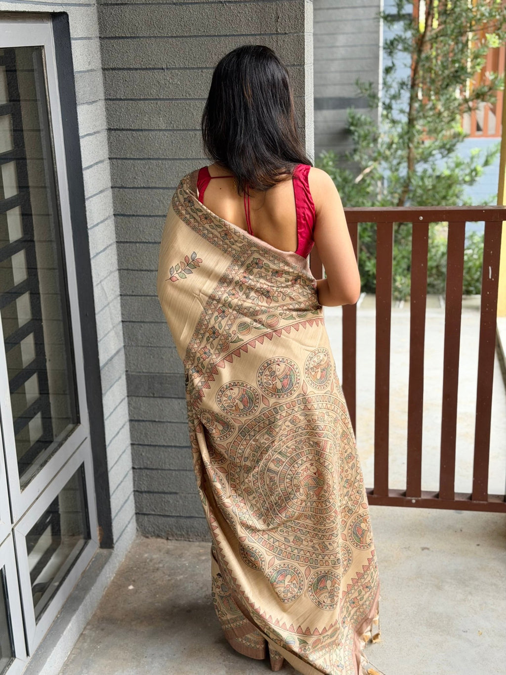 CHITRA : PREMIUM BUTTER SILK SAREE - aurimo.inCHITRA : PREMIUM BUTTER SILK SAREE