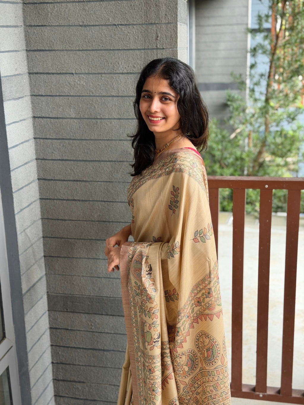 CHITRA : PREMIUM BUTTER SILK SAREE - aurimo.inCHITRA : PREMIUM BUTTER SILK SAREE
