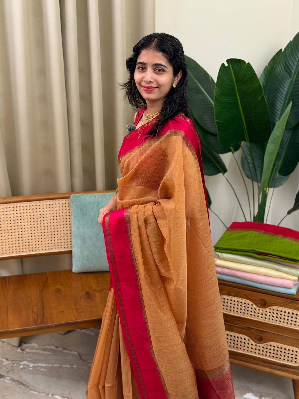 DEVI:PREMIUM LINEN JUTE SAREE - aurimo.inDEVI:PREMIUM LINEN JUTE SAREE