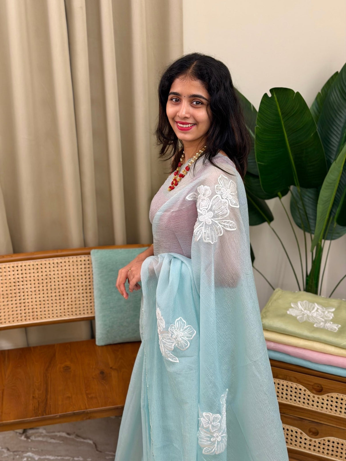 EVA PASTEL BLUE:PREMIUM CRUSHED ORGANZA SAREE - aurimo.inEVA PASTEL BLUE:PREMIUM CRUSHED ORGANZA SAREE
