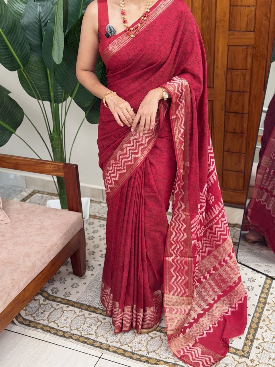 FIDA DEEP RED:SEMI DOLA SILK SAREE (FULL BODY DESIGN) - aurimo.inFIDA DEEP RED:SEMI DOLA SILK SAREE (FULL BODY DESIGN)