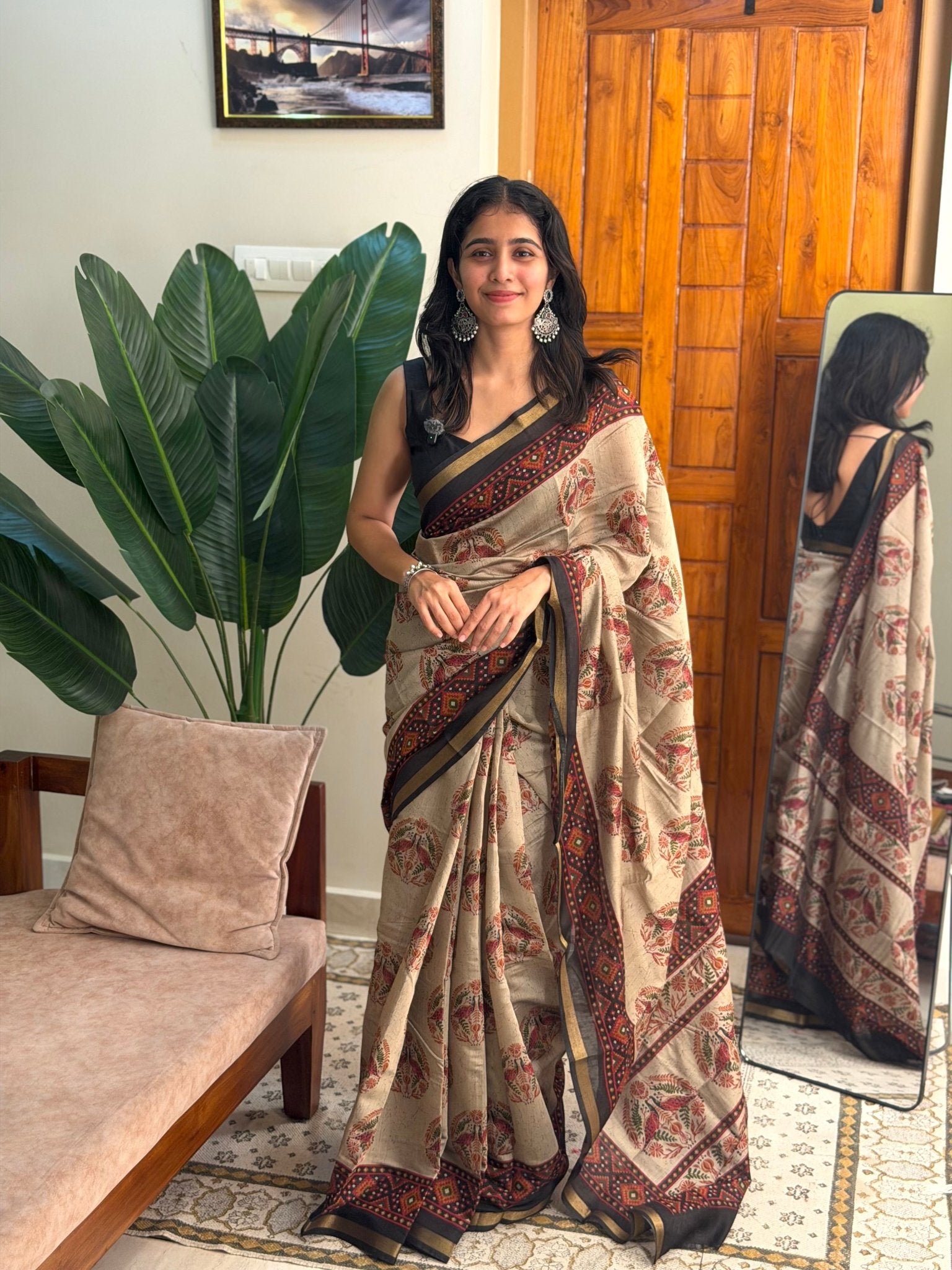 GAYATHRI BLACK:CHANDERI SILK SAREE BLACK - aurimo.inGAYATHRI BLACK:CHANDERI SILK SAREE BLACK