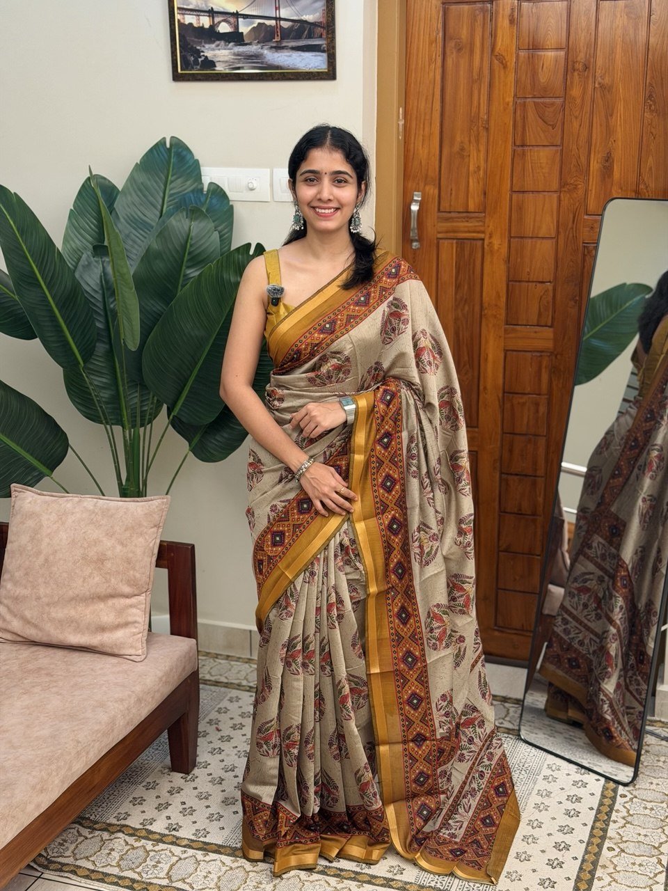 GAYATHRI YELLOW:CHANDERI SILK SAREE - aurimo.inGAYATHRI YELLOW:CHANDERI SILK SAREE