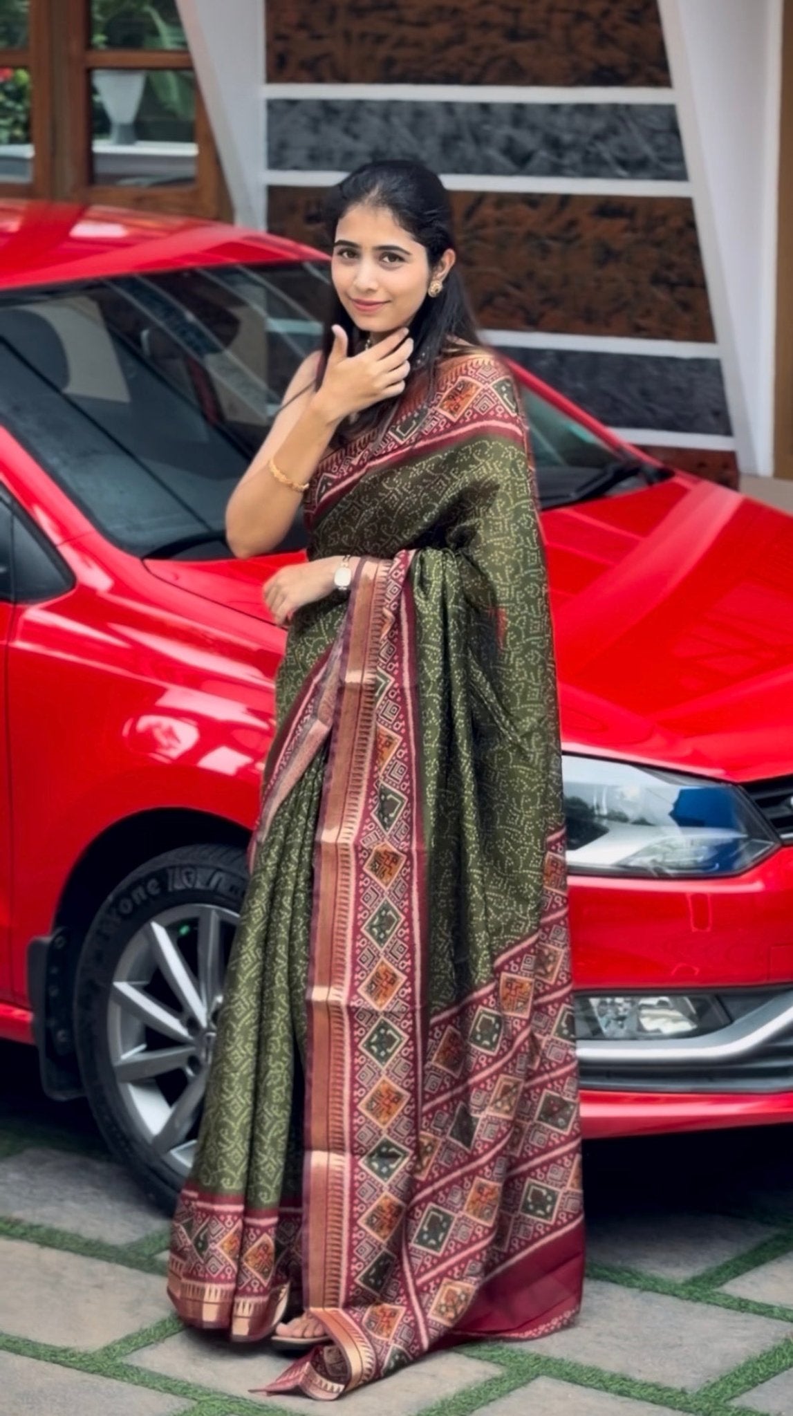 ISHQ GREEN:SEMI DOLA SILK SAREE - aurimo.inISHQ GREEN:SEMI DOLA SILK SAREE
