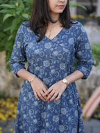 JUNE BLUE:PREMIUM COTTON WRAP KURTA - aurimo.inJUNE BLUE:PREMIUM COTTON WRAP KURTA