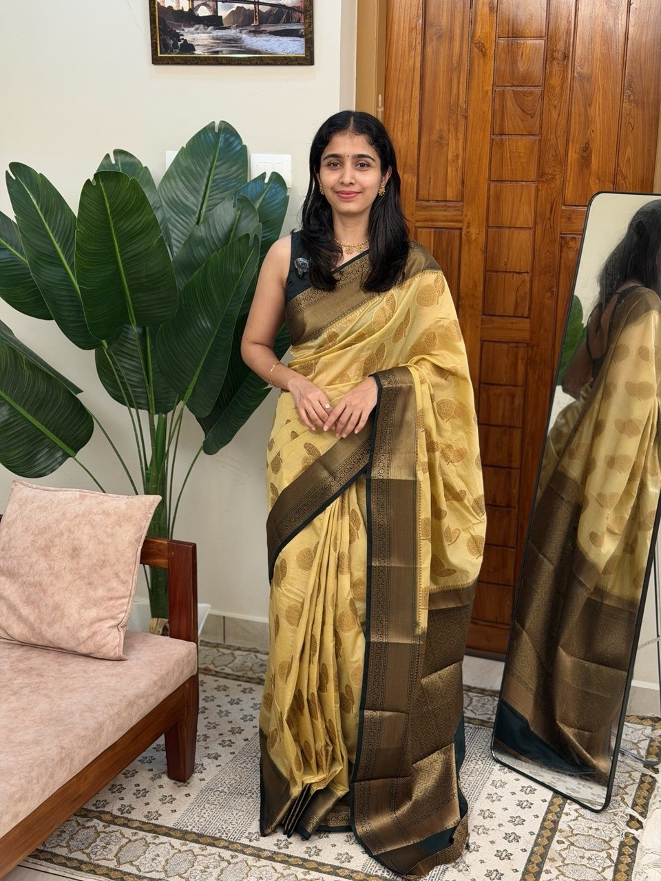 JYOTHY GREEN:SEMI BANARASI SAREE - aurimo.inJYOTHY GREEN:SEMI BANARASI SAREE
