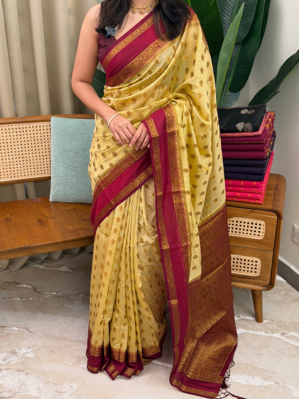 KANCHANA CHICKOO:SEMI BANARASI SAREE - aurimo.inKANCHANA CHICKOO:SEMI BANARASI SAREE