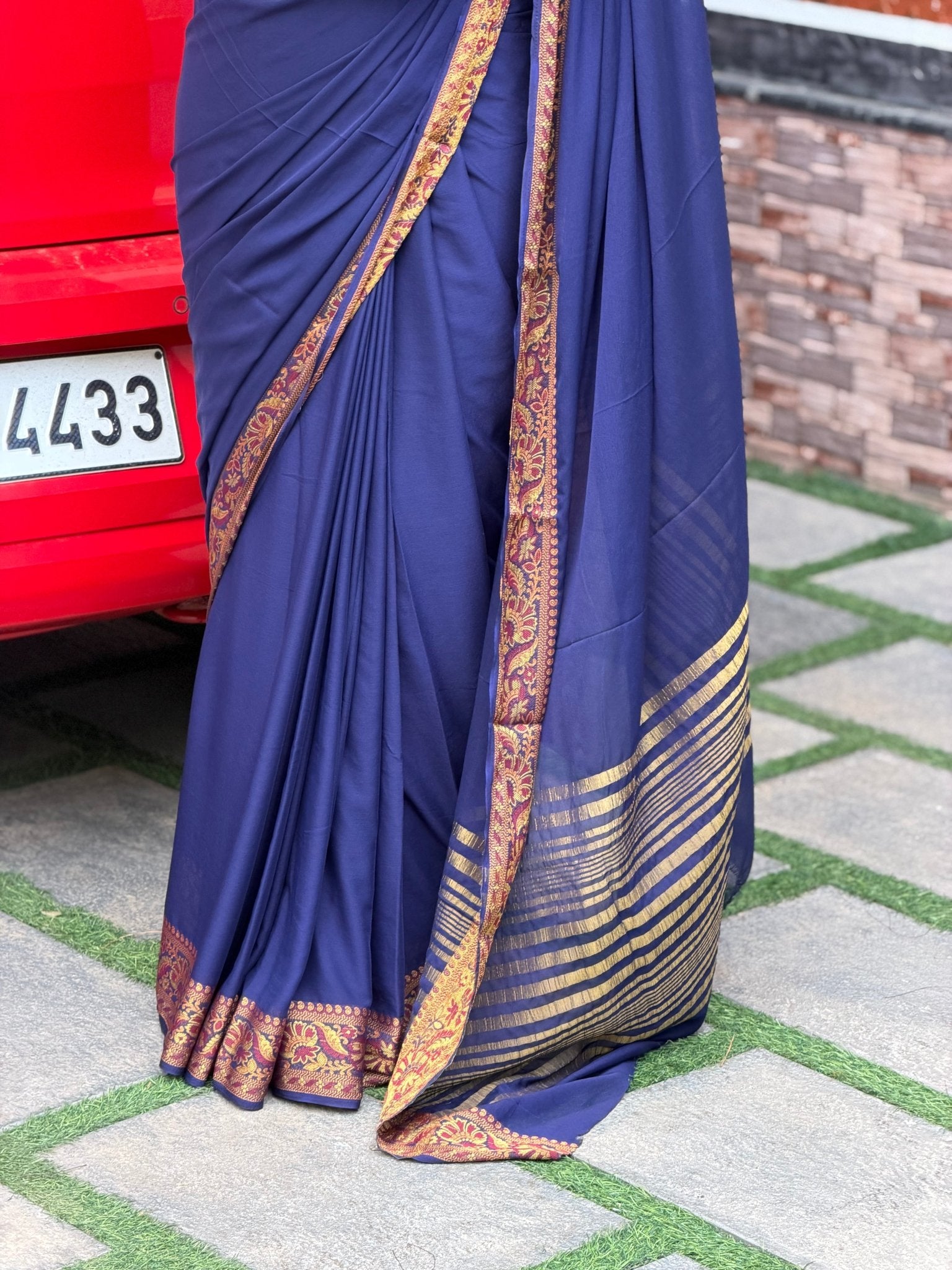 KANI BLUE:SEMI CREPE SILK SAREE - aurimo.inKANI BLUE:SEMI CREPE SILK SAREE