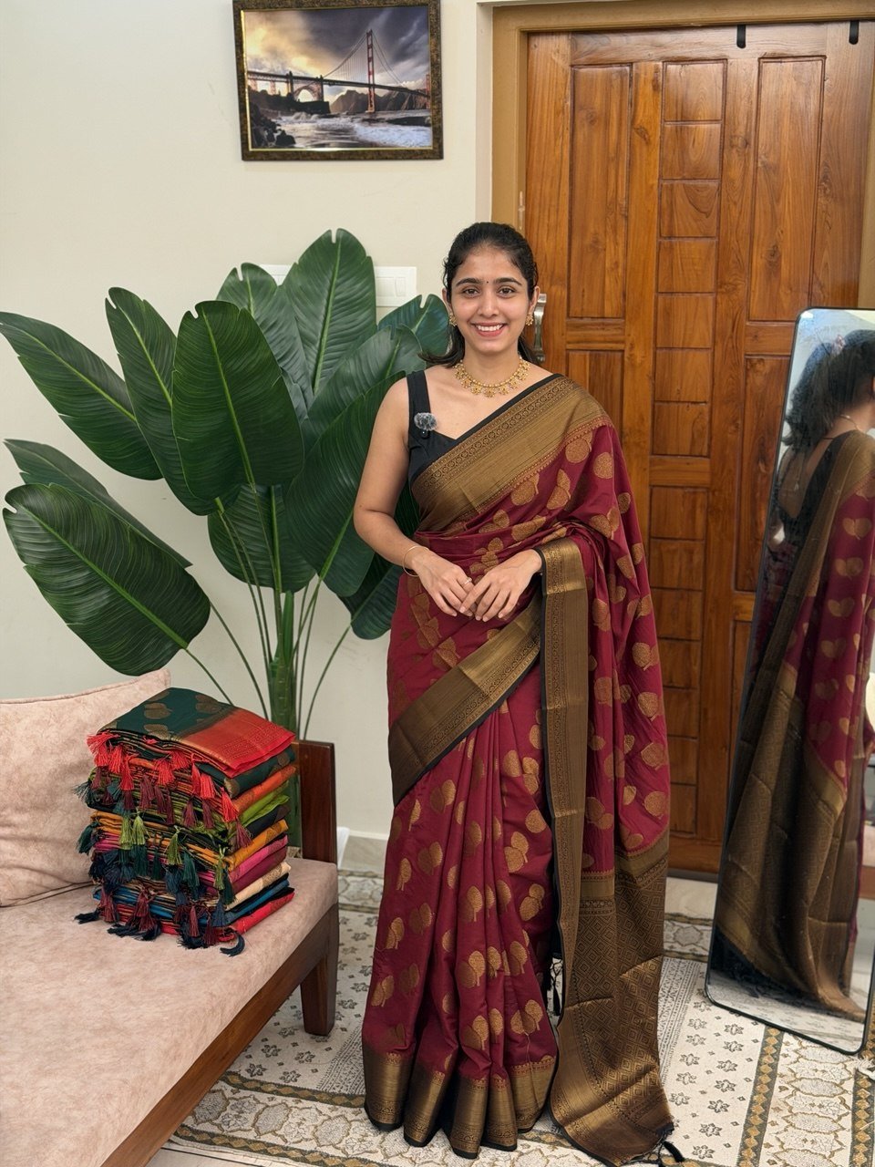 KANIHA MAROON:SEMI BANARASI SAREE - aurimo.inKANIHA MAROON:SEMI BANARASI SAREE