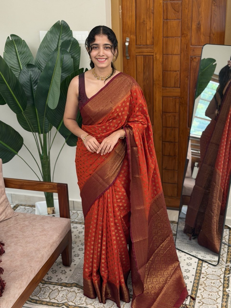 LEELA:SEMI BANARASI SAREE - aurimo.inLEELA:SEMI BANARASI SAREE