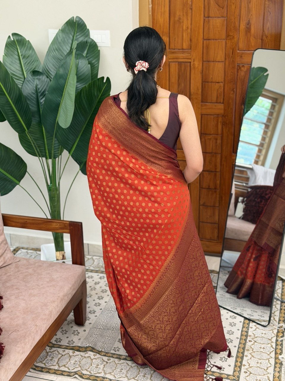 LEELA:SEMI BANARASI SAREE - aurimo.inLEELA:SEMI BANARASI SAREE