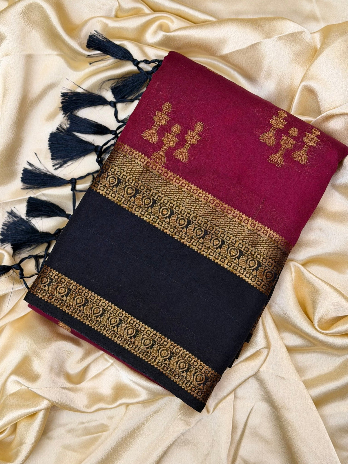 LIYA VADAMULLA:SEMI BANARASI SAREE - aurimo.inLIYA VADAMULLA:SEMI BANARASI SAREE