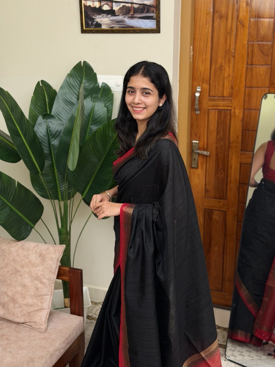MADHU BLACK:SEMI BANARASI SAREE - aurimo.inMADHU BLACK:SEMI BANARASI SAREE