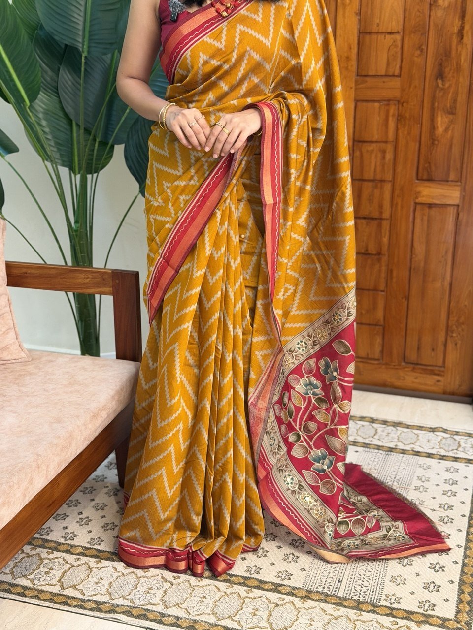 MALA YELLOW:PREMIUM CHANDERI SILK SAREE - aurimo.inMALA YELLOW:PREMIUM CHANDERI SILK SAREE
