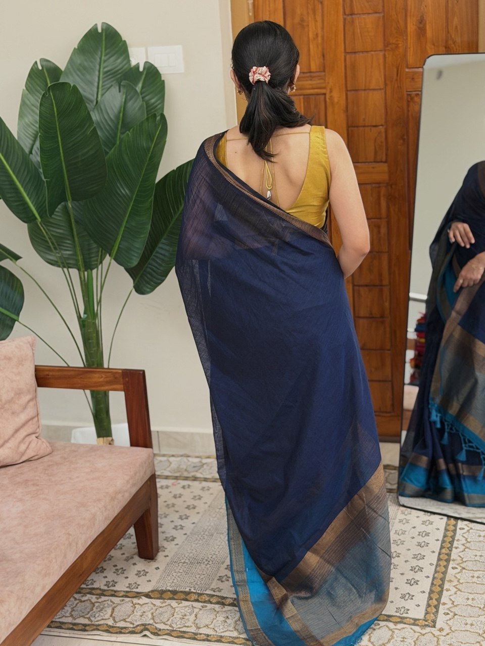 MALLIKA BLUE:PREMIUM LINEN JUTE SAREE - aurimo.inMALLIKA BLUE:PREMIUM LINEN JUTE SAREE