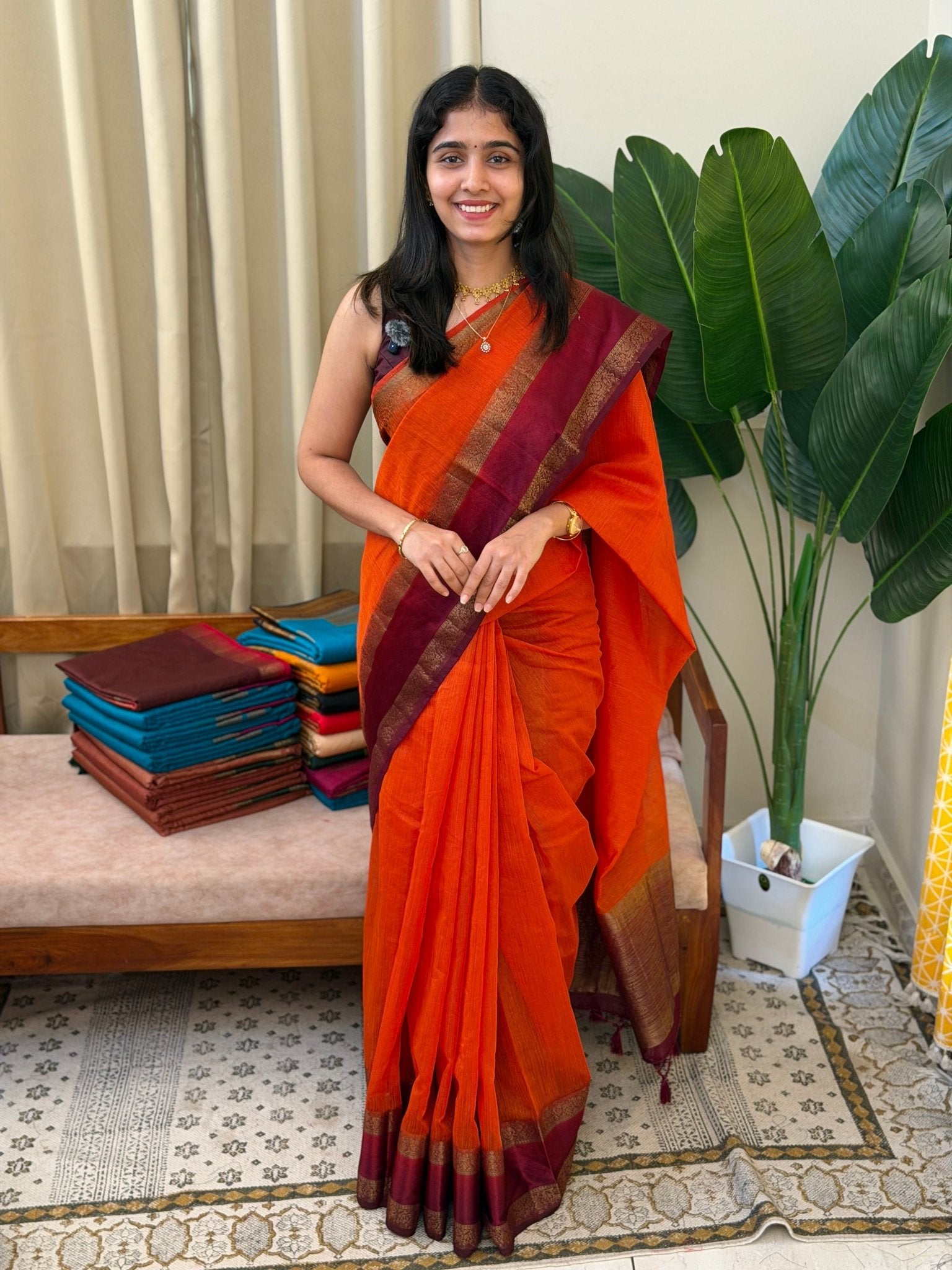 MALLIKA ORANGE AND BROWN:PREMIUM LINEN JUTE SAREE - aurimo.inMALLIKA ORANGE AND BROWN:PREMIUM LINEN JUTE SAREE