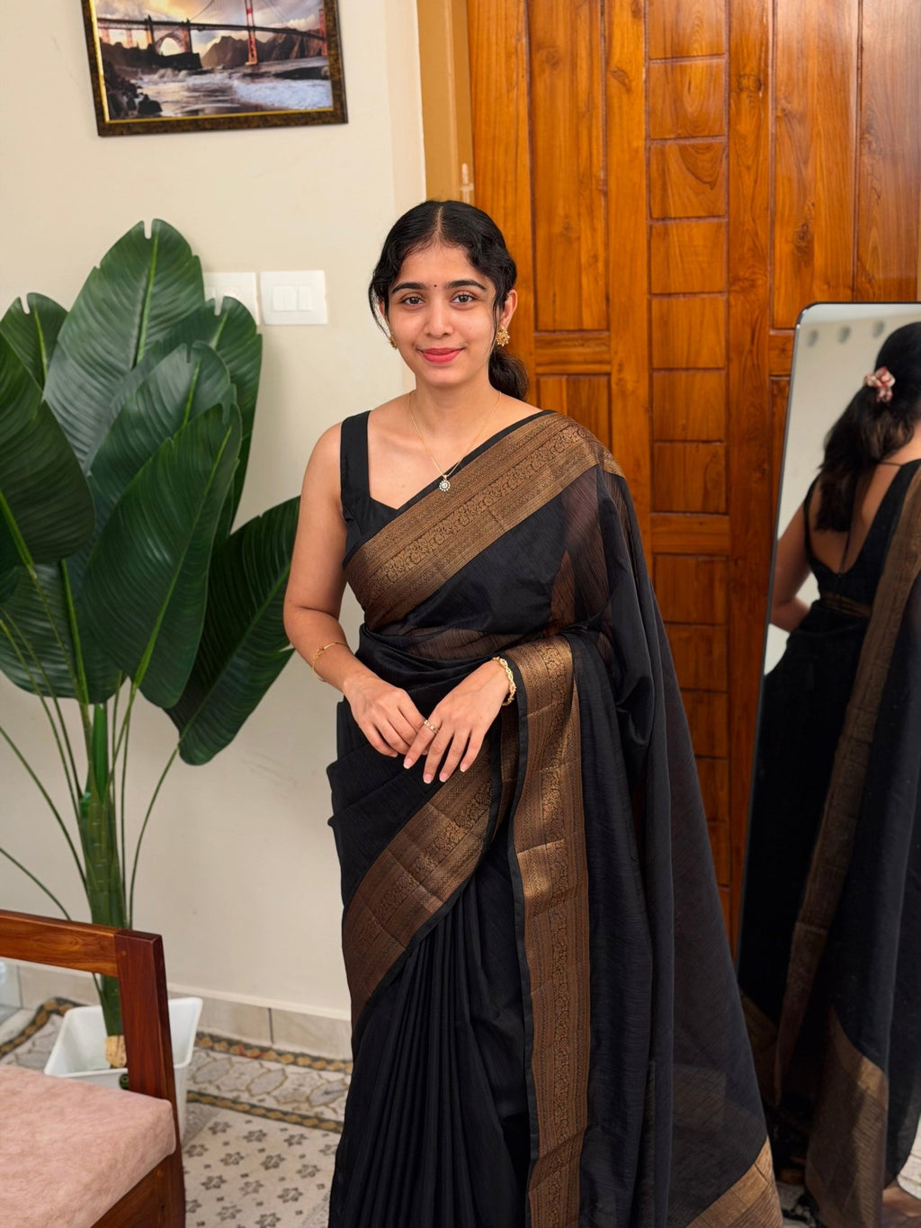 MANIKYA BLACK:PREMIUM LINEN JUTE SAREE - aurimo.inMANIKYA BLACK:PREMIUM LINEN JUTE SAREE