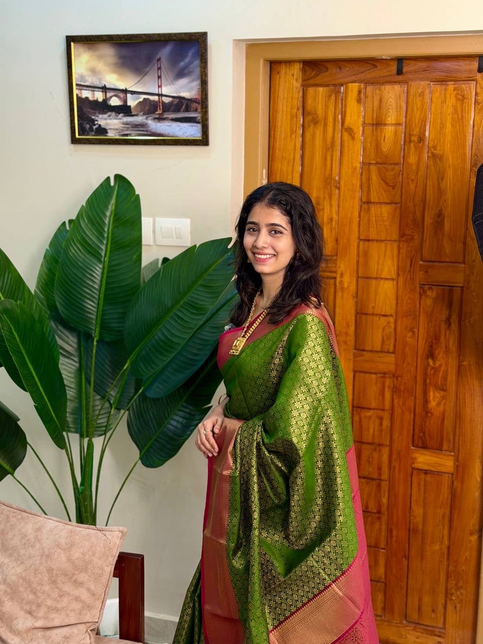 MAYA GREEN:PREMIUM BROCADE SAREE - aurimo.inMAYA GREEN:PREMIUM BROCADE SAREE