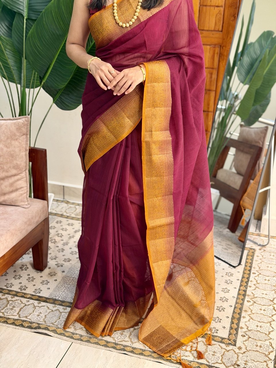 MENAKA WINE MAROON AND YELLOW:PREMIUM LINEN JUTE SAREE - aurimo.inMENAKA WINE MAROON AND YELLOW:PREMIUM LINEN JUTE SAREE