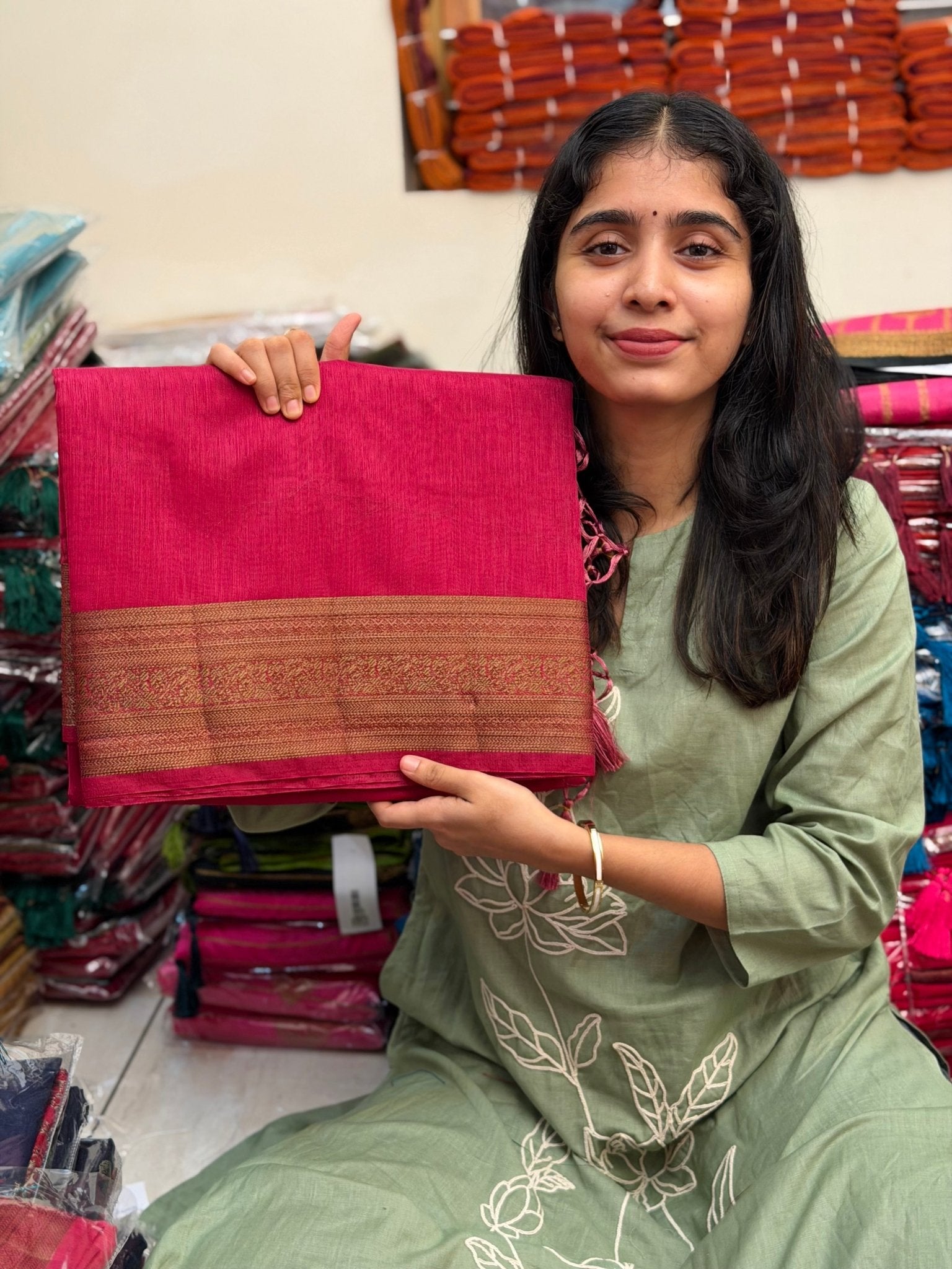 MENAKA:PREMIUM LINEN JUTE SAREE - aurimo.inMENAKA:PREMIUM LINEN JUTE SAREE