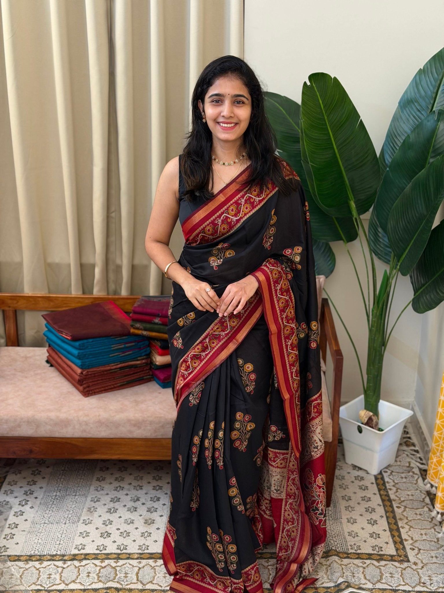 MILA BLACK:CHANDERI SILK SAREE - aurimo.inMILA BLACK:CHANDERI SILK SAREE