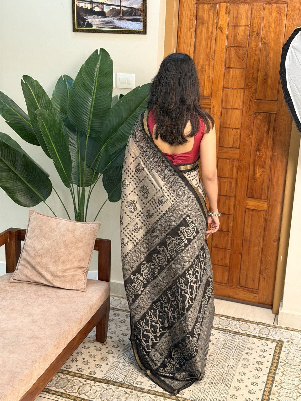 MOZHI BLACK:CHANDERI SILK SAREE - aurimo.inMOZHI BLACK:CHANDERI SILK SAREE
