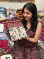 MOZHI MAROON:CHANDERI SILK SAREE - aurimo.inMOZHI MAROON:CHANDERI SILK SAREE