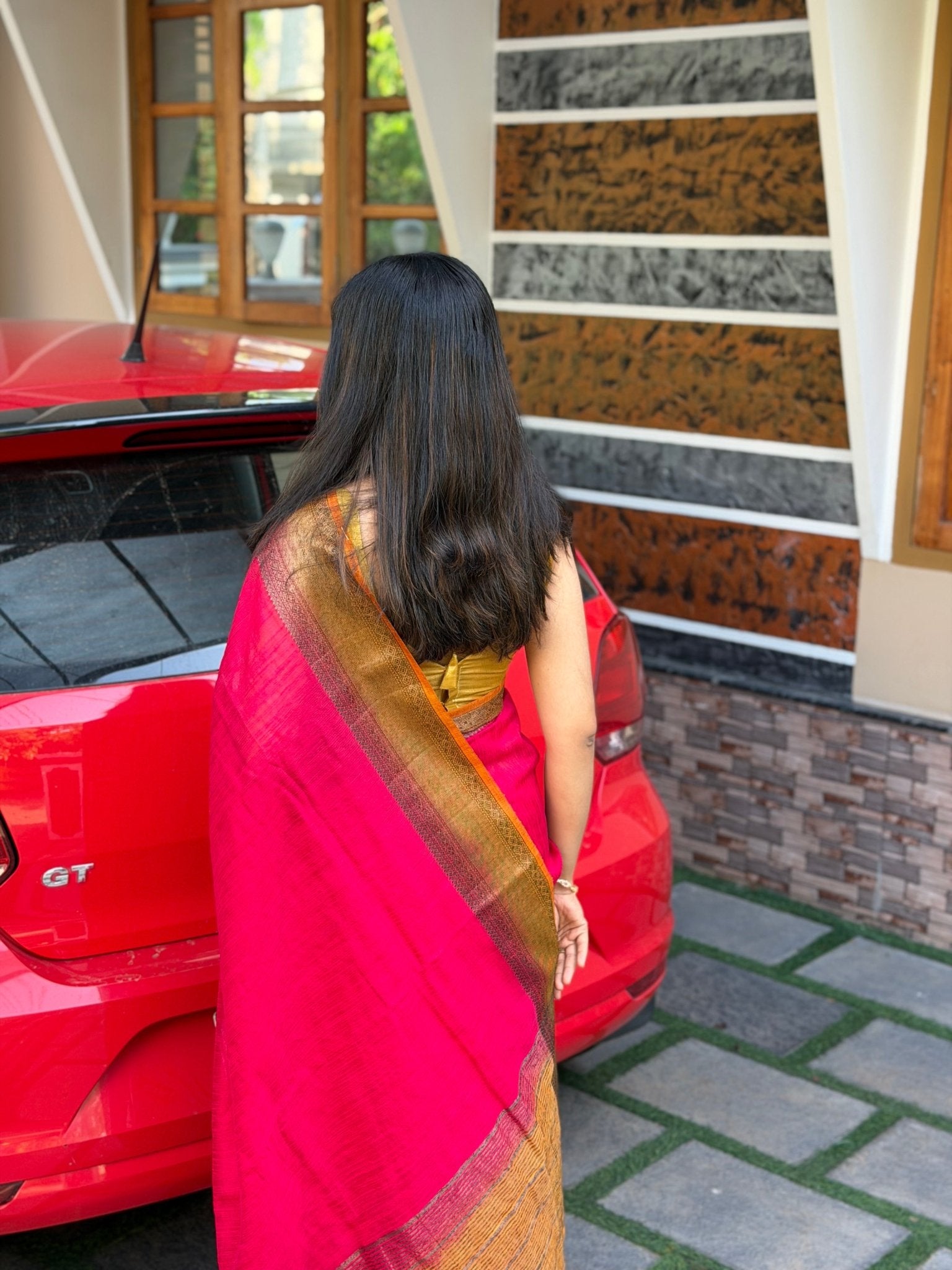 MUKHI:PREMIUM LINEN JUTE SAREE - aurimo.inMUKHI:PREMIUM LINEN JUTE SAREE