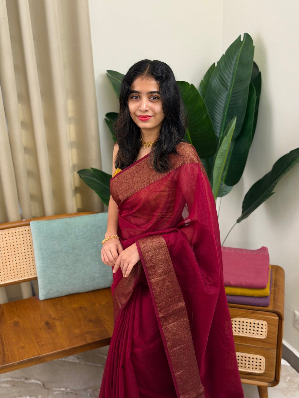 NAYAN:PREMIUM LINEN JUTE SAREE MAROON - aurimo.inNAYAN:PREMIUM LINEN JUTE SAREE MAROON