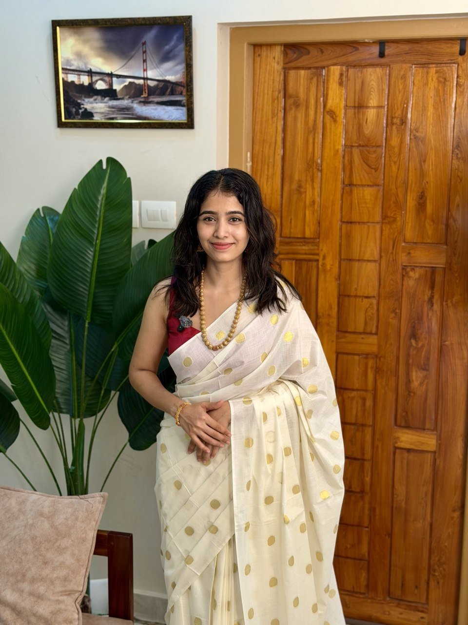 POURNAMI RED:PREMIUM COTTON SAREE - aurimo.inPOURNAMI RED:PREMIUM COTTON SAREE