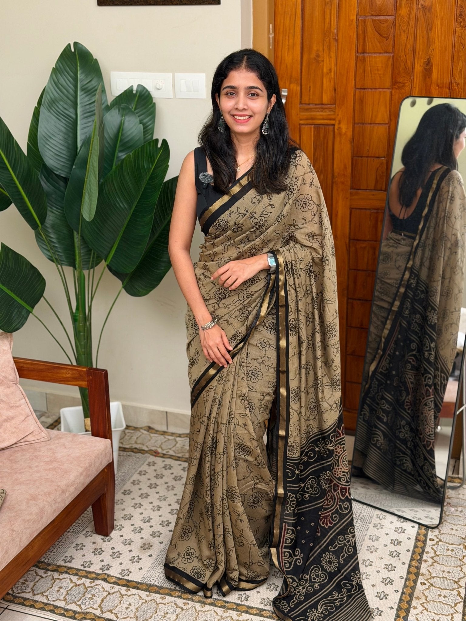 PRIYANKA BLACK: CHANDERI SILK SAREE - aurimo.inPRIYANKA BLACK: CHANDERI SILK SAREE
