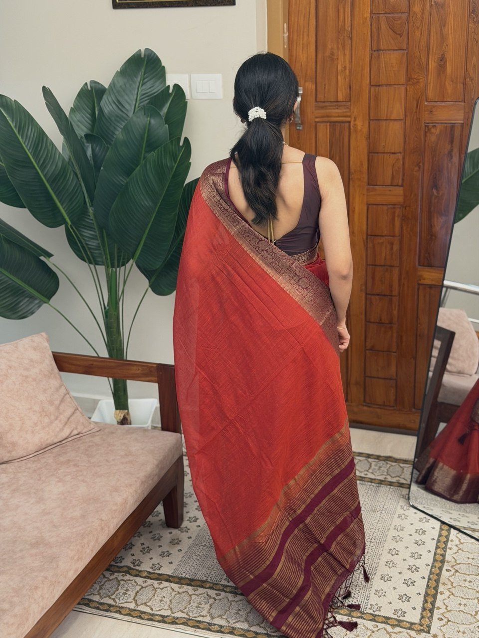 RANI: LINEN JUTE SAREE - aurimo.inRANI: LINEN JUTE SAREE