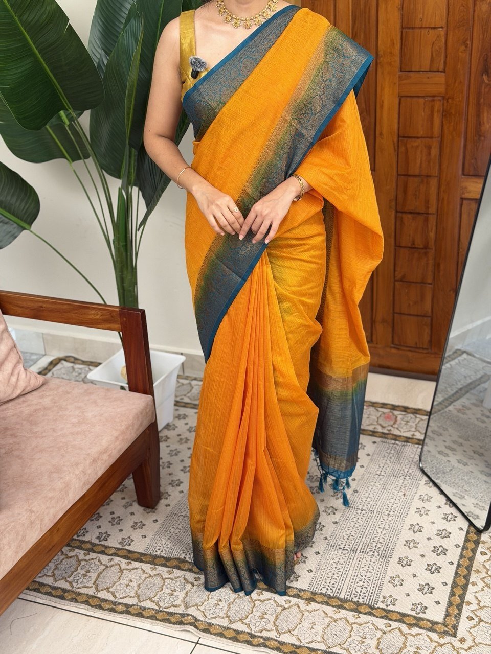 REVATHY:PREMIUM LINEN JUTE SAREE - aurimo.inREVATHY:PREMIUM LINEN JUTE SAREE