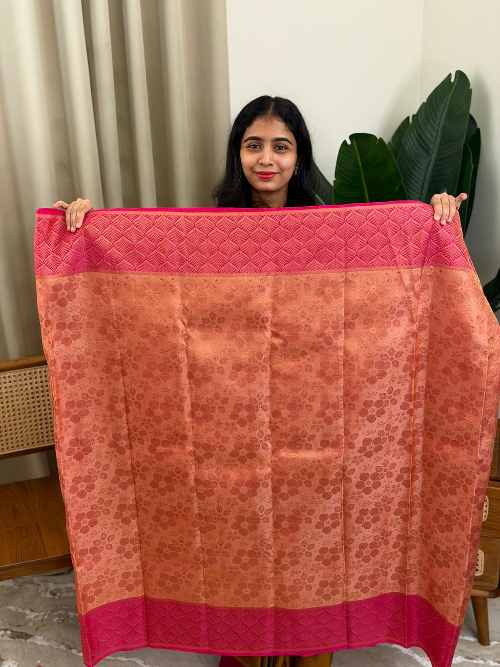 SUVARNAM :SEMI KANJIPURAM PATTU SAREE - aurimo.inSUVARNAM :SEMI KANJIPURAM PATTU SAREE
