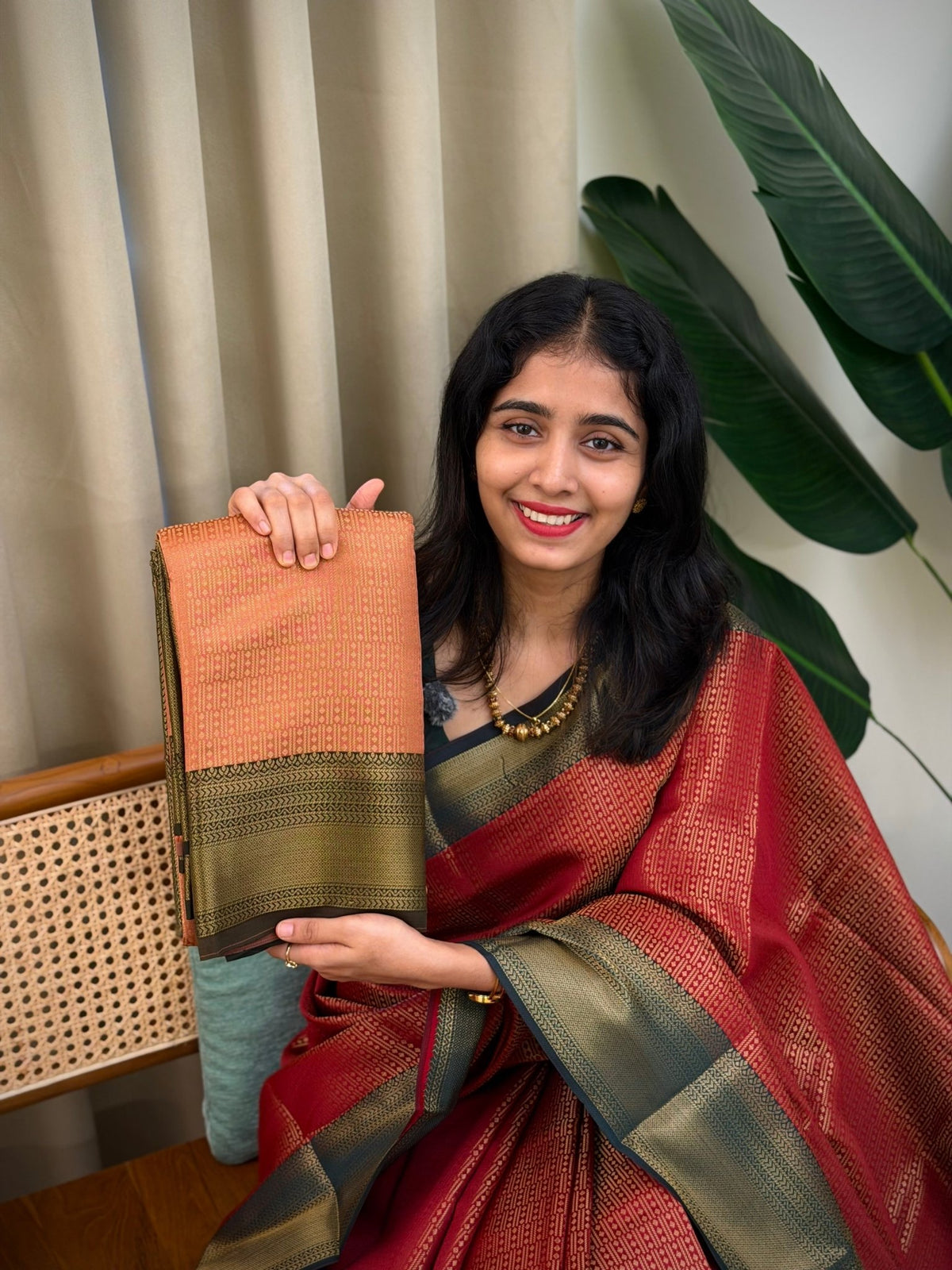 THARA LIGHT PEACH: PREMIUM BROCADE SAREE - aurimo.inTHARA LIGHT PEACH: PREMIUM BROCADE SAREE