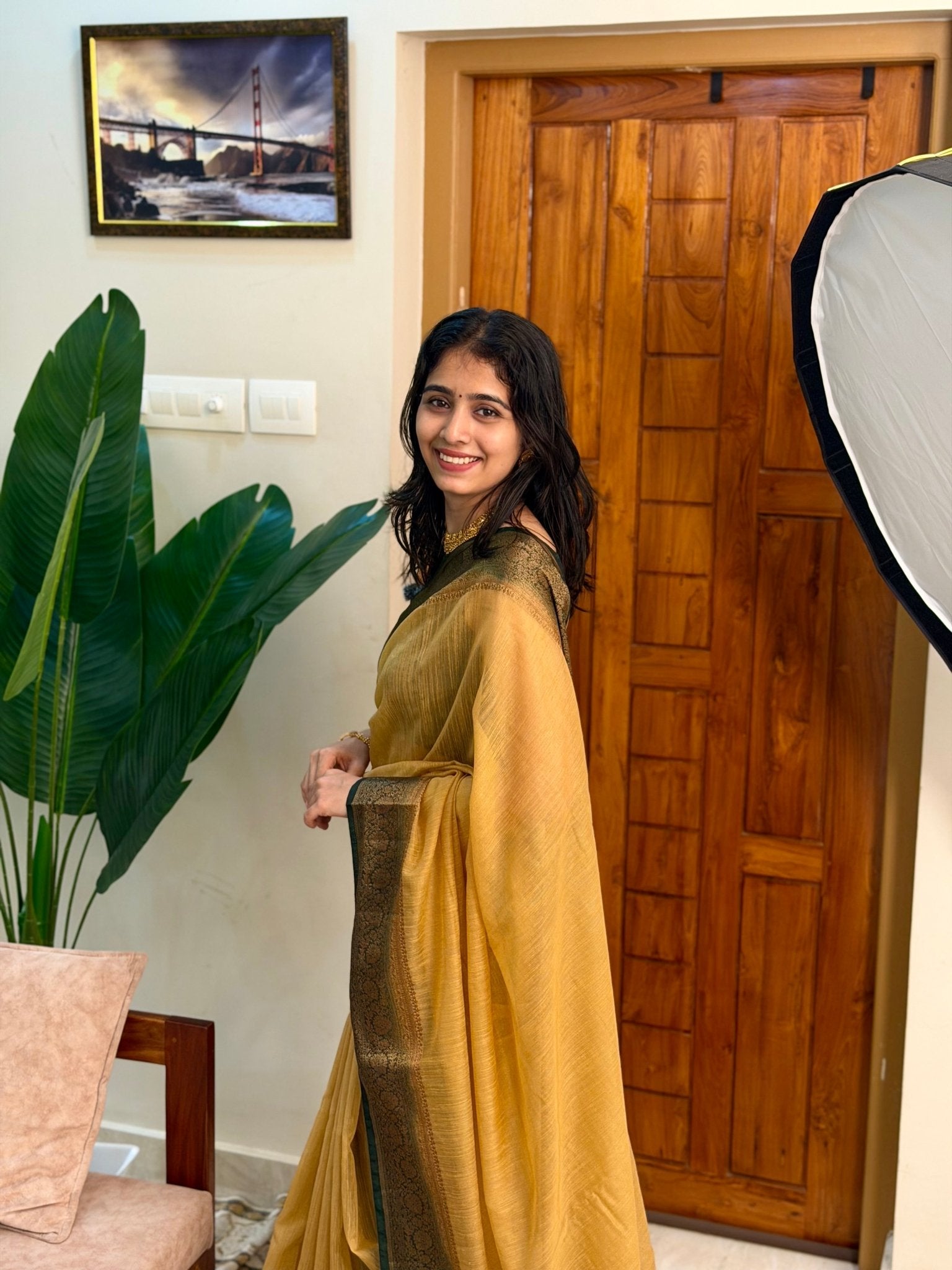 THARA:PREMIUM LINEN JUTE SAREE - aurimo.inTHARA:PREMIUM LINEN JUTE SAREE