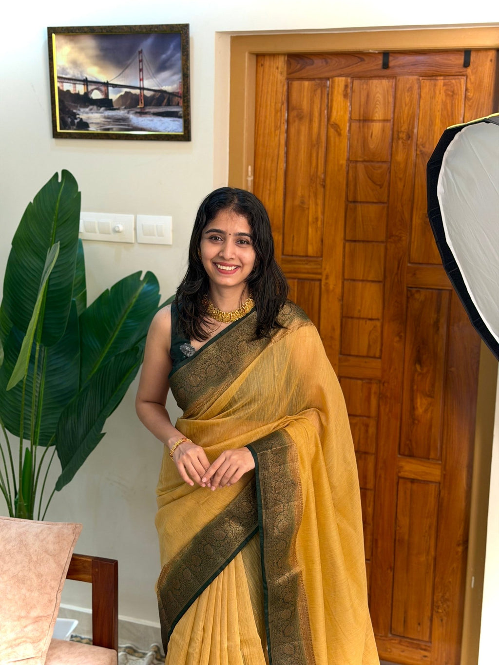 THARA:PREMIUM LINEN JUTE SAREE - aurimo.inTHARA:PREMIUM LINEN JUTE SAREE