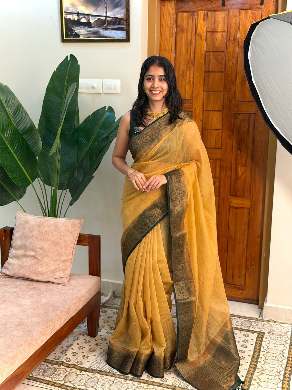 THARA:PREMIUM LINEN JUTE SAREE - aurimo.inTHARA:PREMIUM LINEN JUTE SAREE