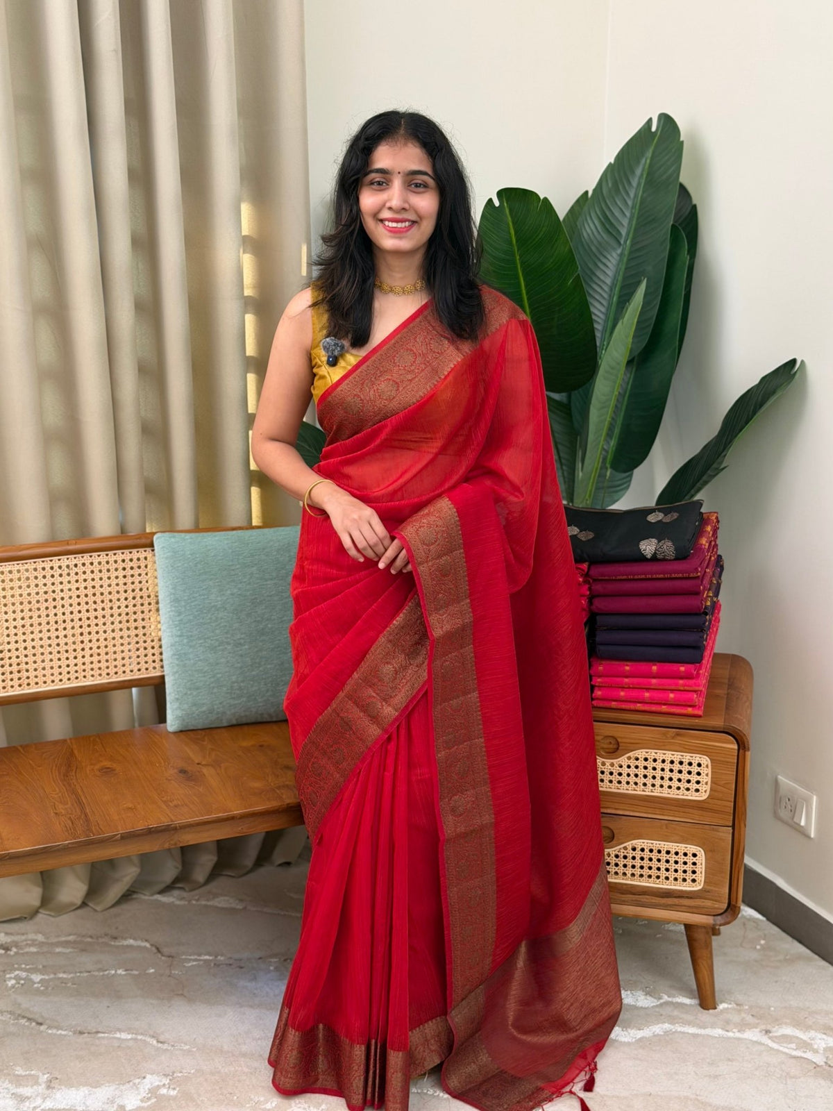 THULASI RUSTY RED:PREMIUM LINEN JUTE SAREE - aurimo.inTHULASI RUSTY RED:PREMIUM LINEN JUTE SAREE