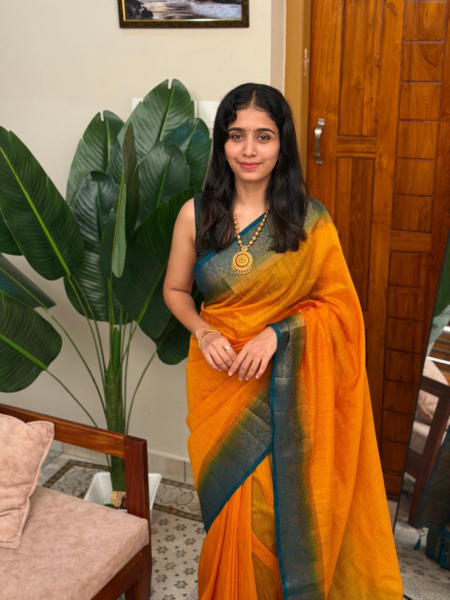 URVASHI YELLOW: LINEN JUTE SAREE - aurimo.inURVASHI YELLOW: LINEN JUTE SAREE