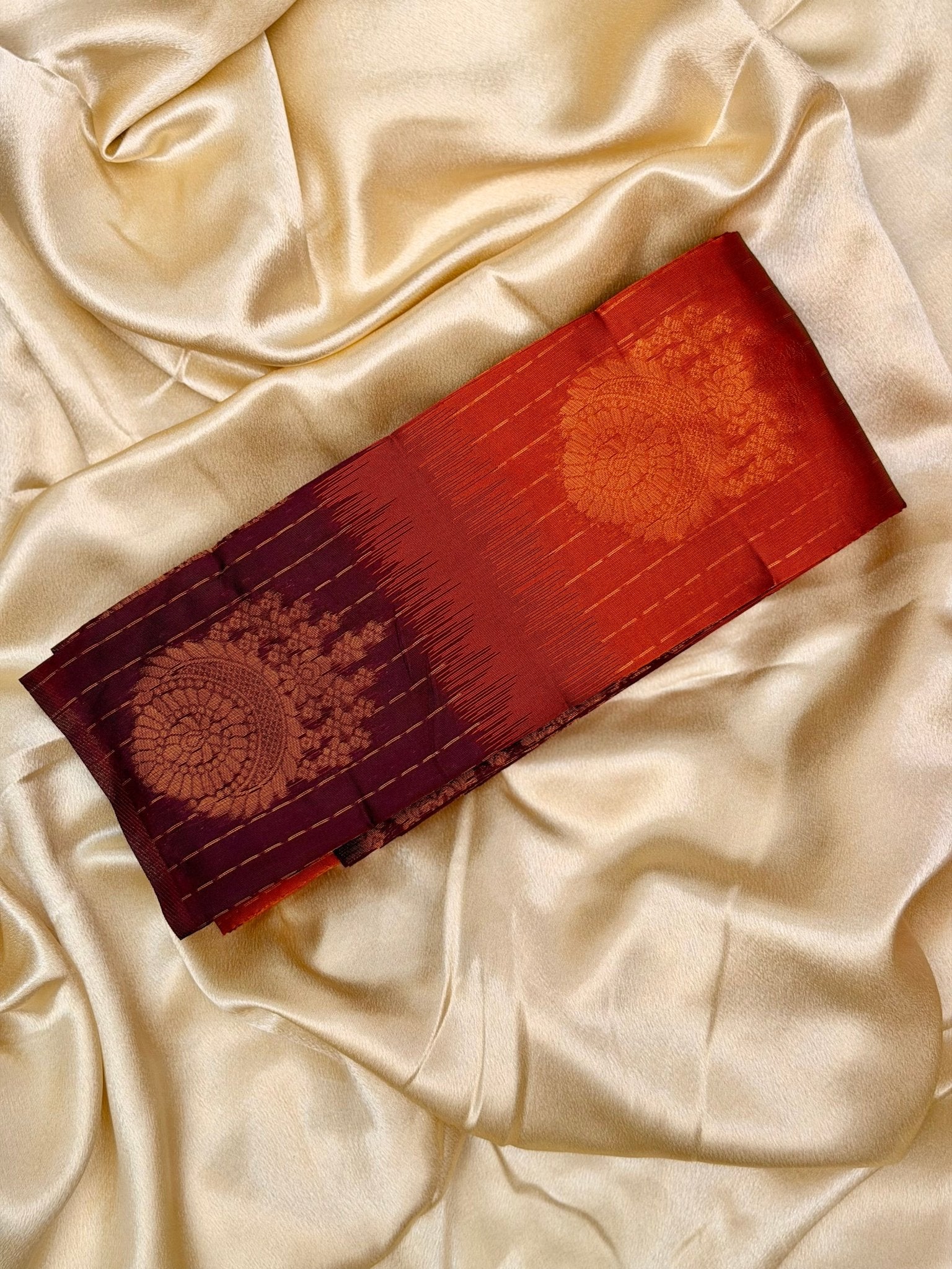 VAKA:SEMI SILK SAREE ORANGE AND BROWN - aurimo.inVAKA:SEMI SILK SAREE ORANGE AND BROWN