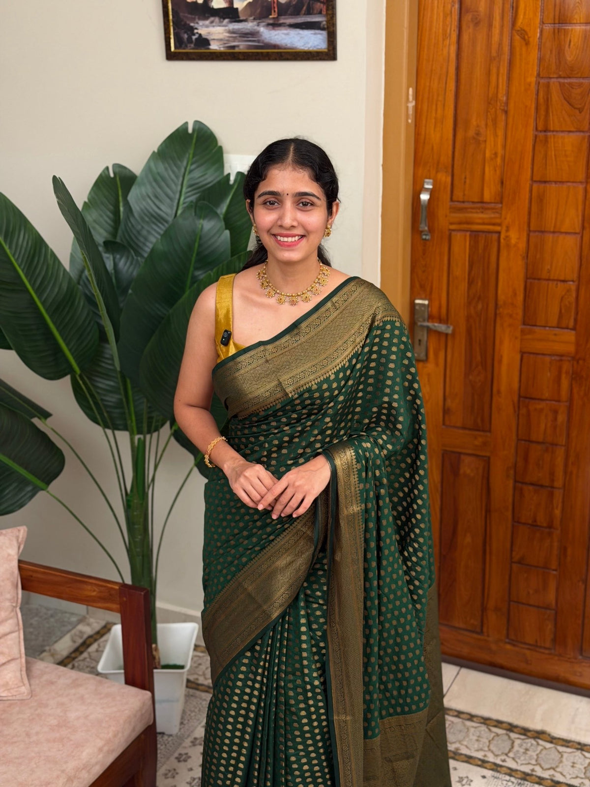 VARNA GREEN:SEMI GEORGETTE BANARASI SAREE - aurimo.inVARNA GREEN:SEMI GEORGETTE BANARASI SAREE