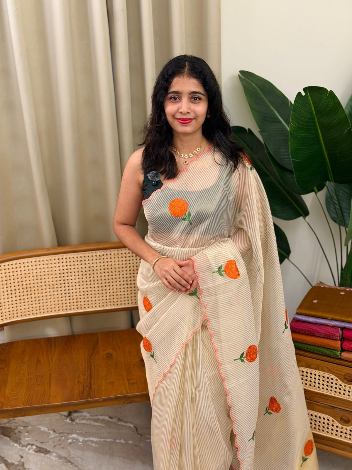 VEDIKA: PREMIUM CHANDERI TISSUE SILK SAREE - aurimo.inVEDIKA: PREMIUM CHANDERI TISSUE SILK SAREE